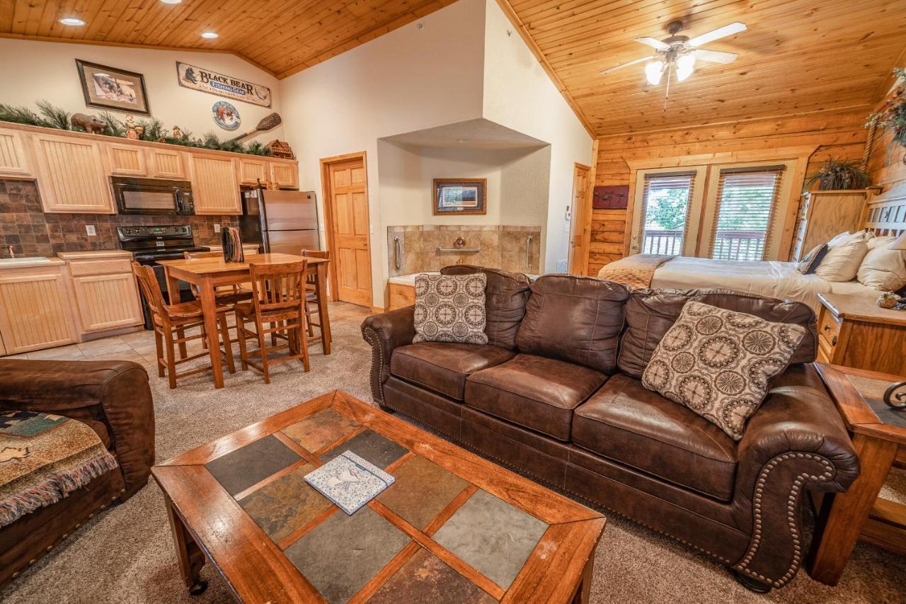 Cabins At Grand Mountain Branson Eksteriør bilde